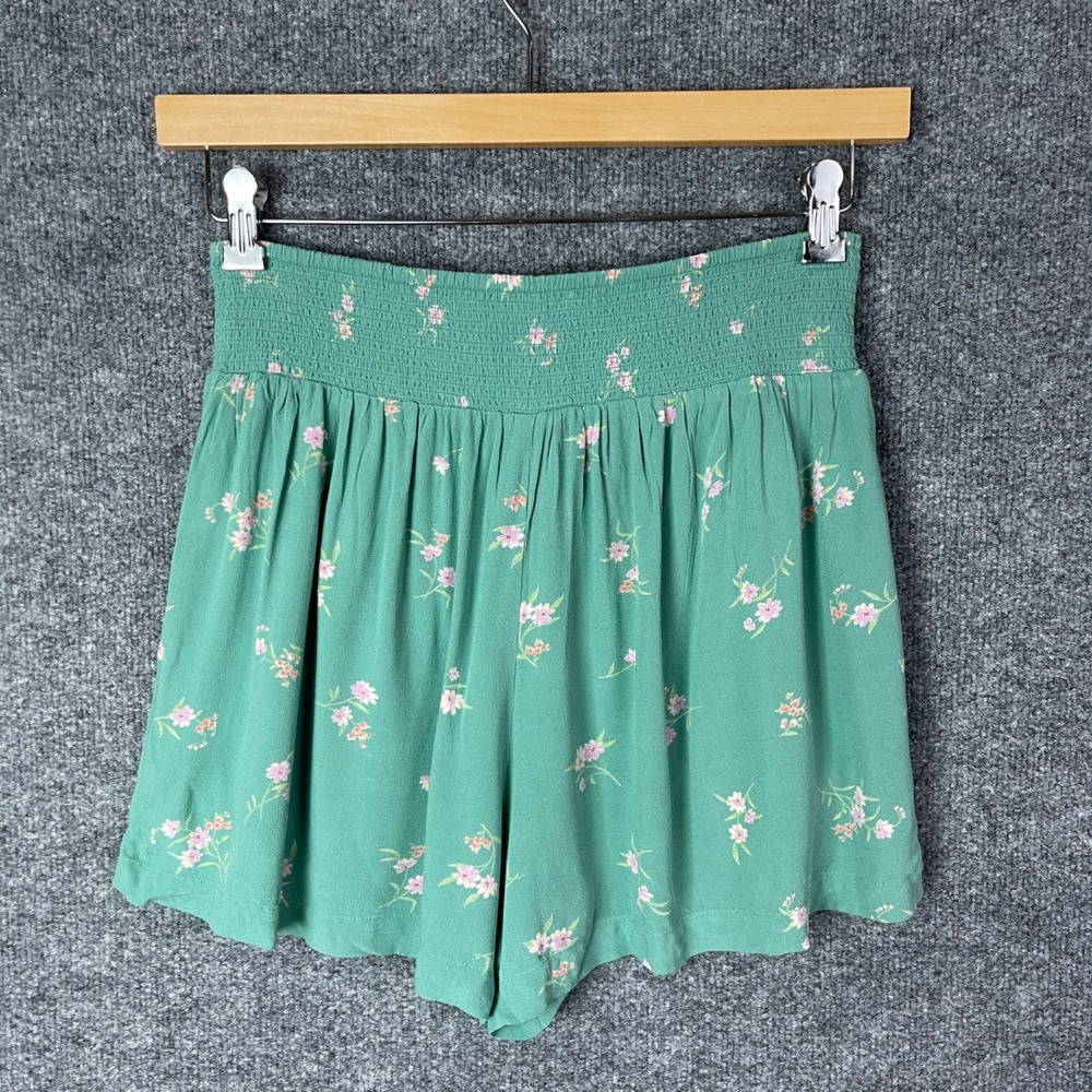 NEW American Eagle Floral Shorts Size M Green New Smocked Waist Viscose - Picture 2 of 9
